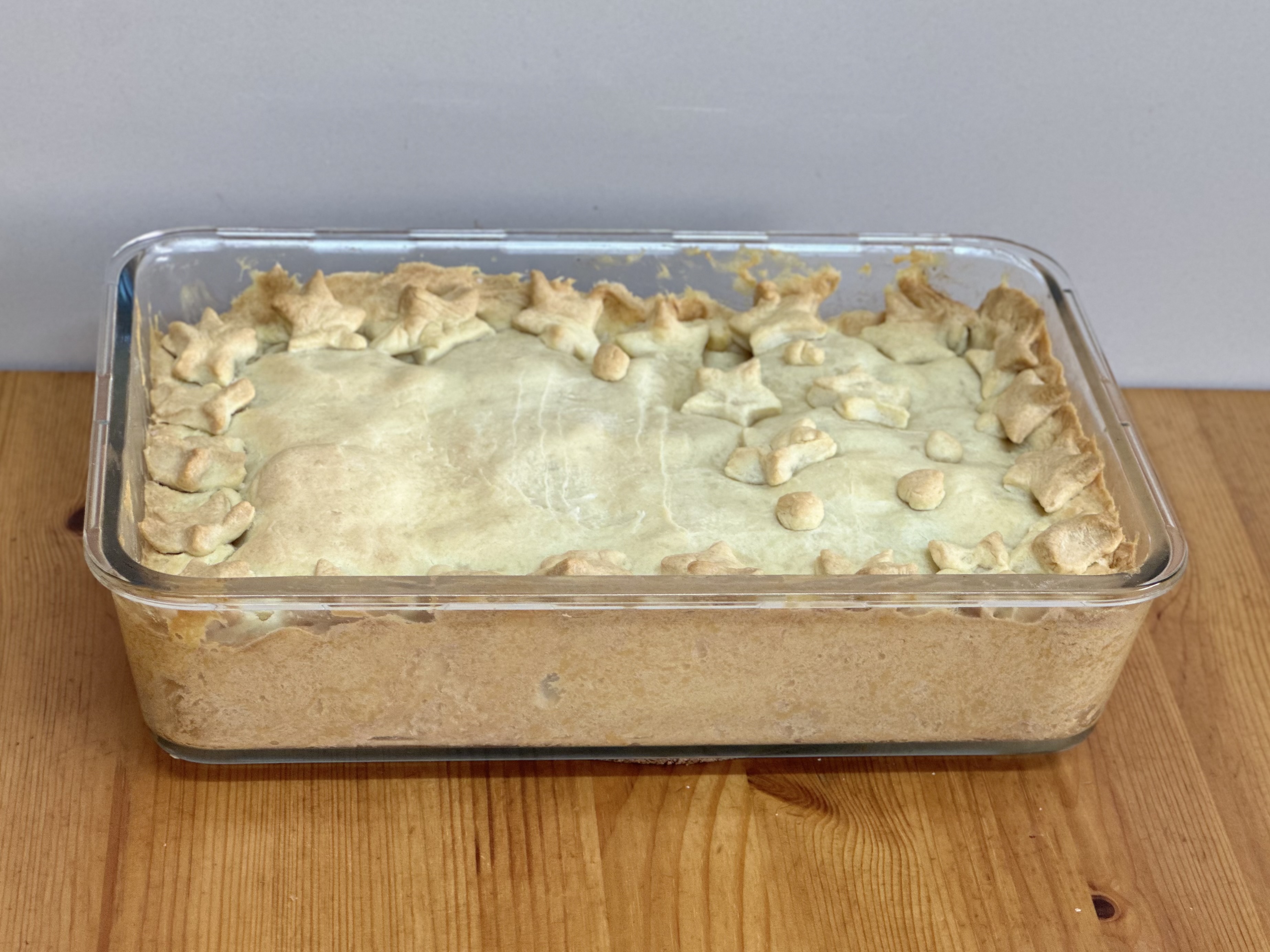 Foto de torta com massa semi-podre