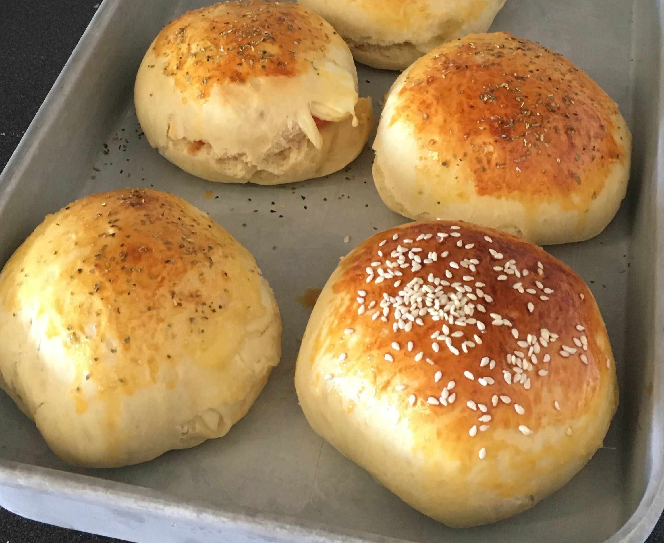 Foto de pão caseiro de hambúrguer.