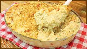 Foto de fricasse de frango e milho